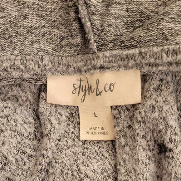 Style & Co Woman's Star Lightweight Hoodie, Grey, Size L - Like New - Picture 5 of 5
